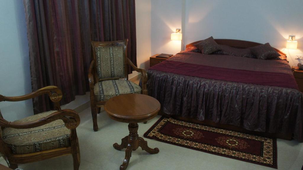 Hotel Lilawati Grand Guwahati Zimmer foto