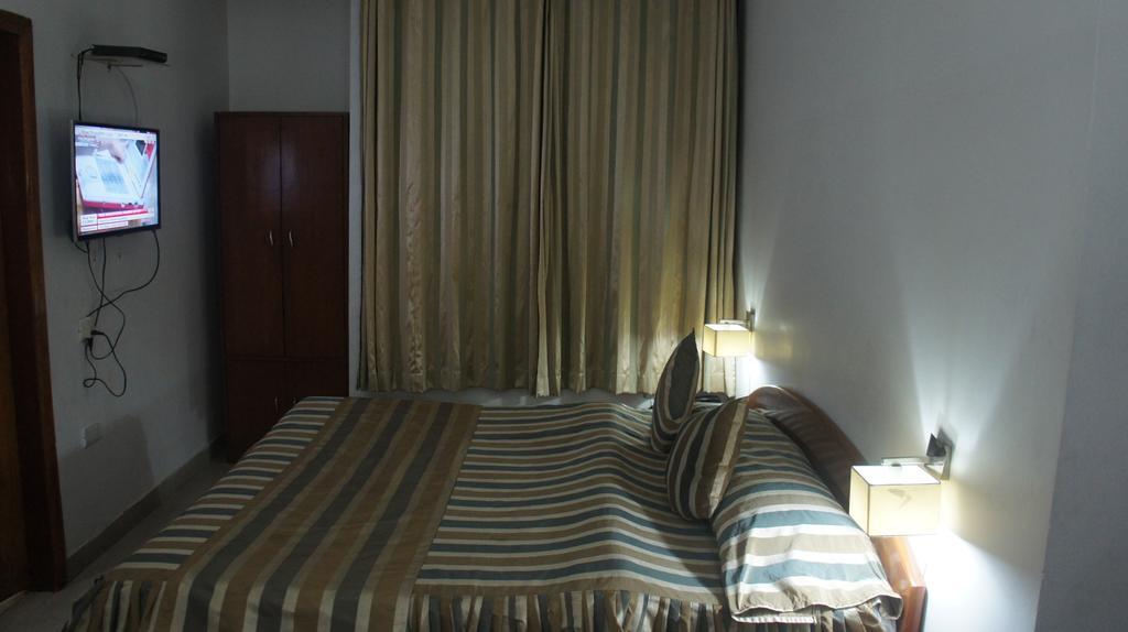 Hotel Lilawati Grand Guwahati Exterior foto