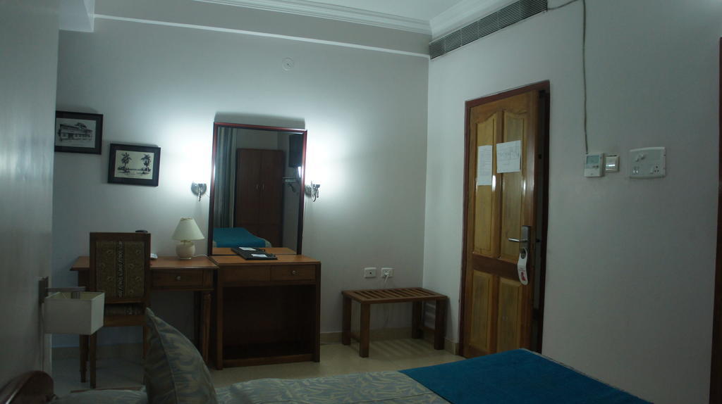 Hotel Lilawati Grand Guwahati Exterior foto
